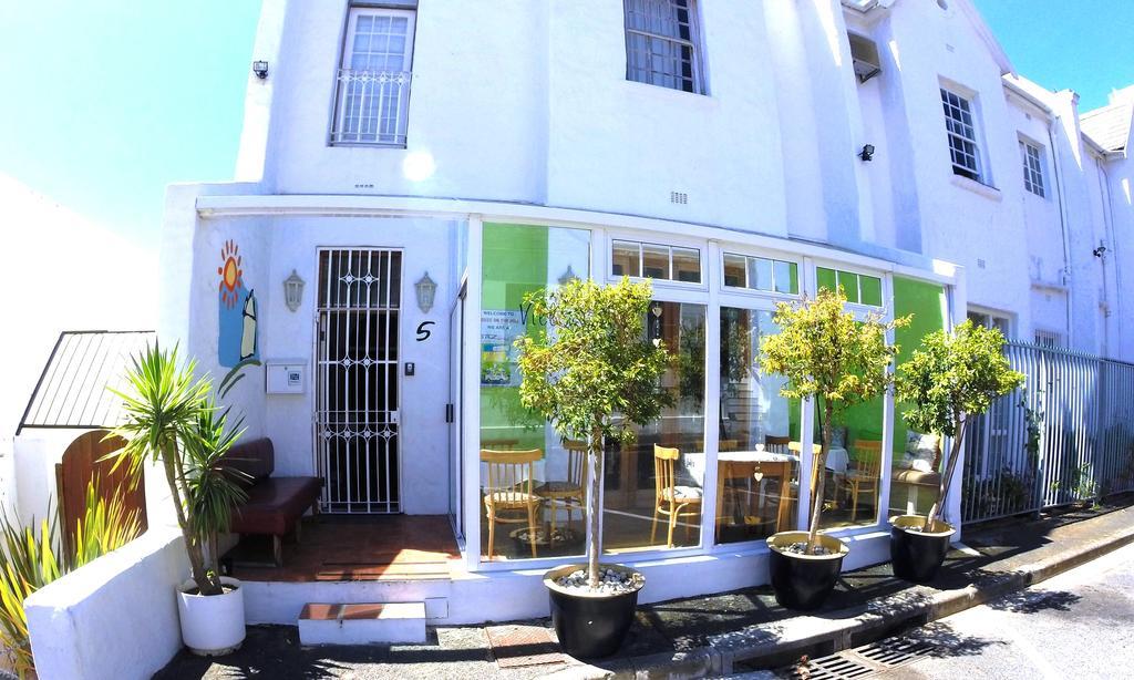 House On The Hill Hostel Кейптаун Стая снимка