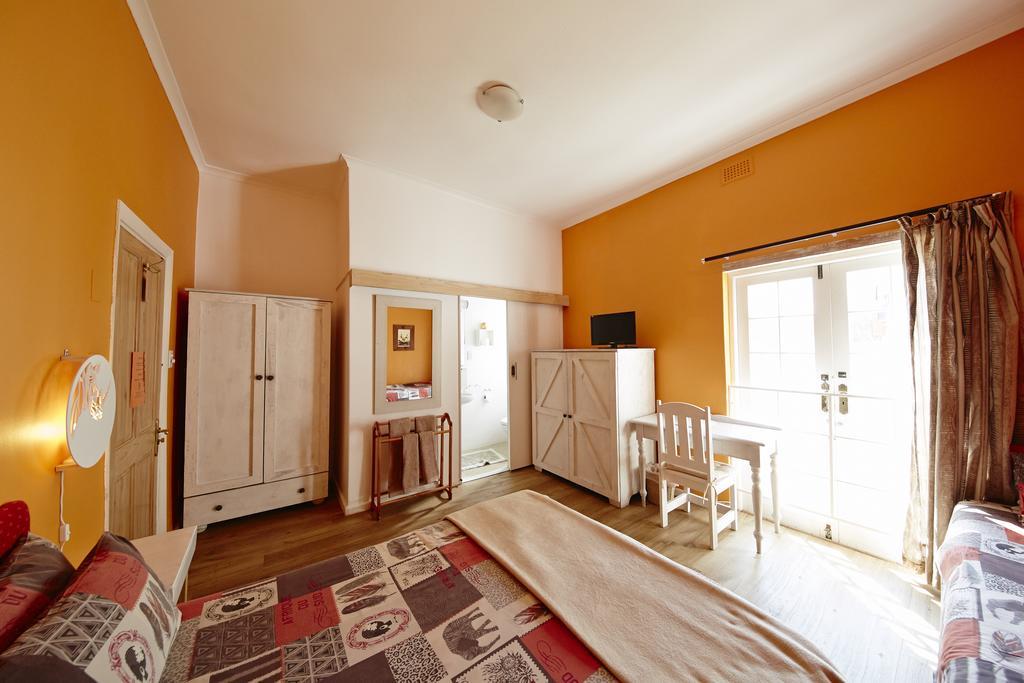 House On The Hill Hostel Кейптаун Стая снимка