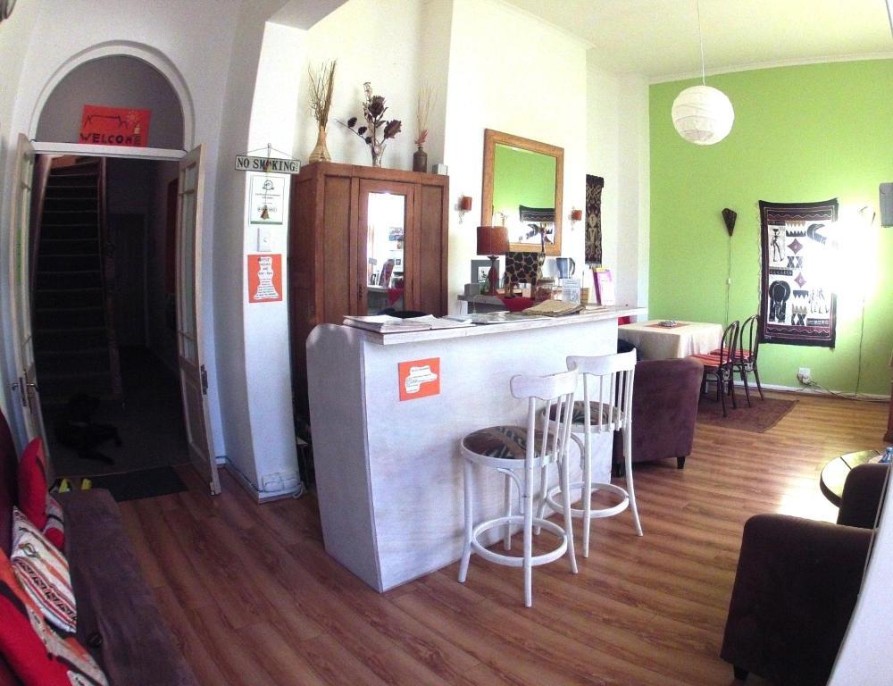 House On The Hill Hostel Кейптаун Екстериор снимка