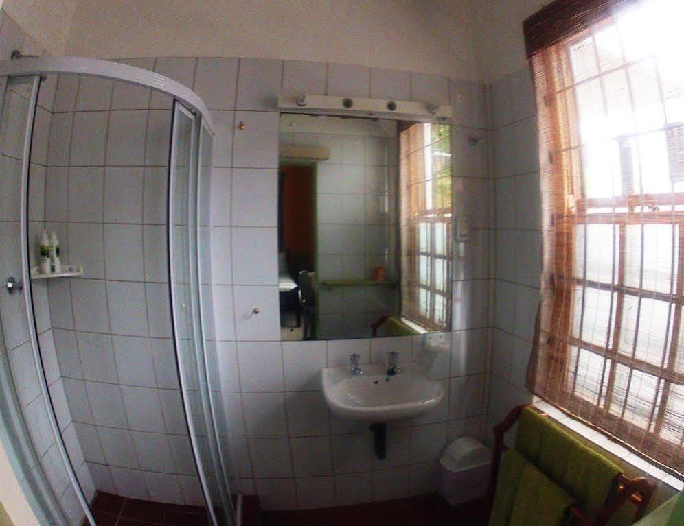 House On The Hill Hostel Кейптаун Екстериор снимка